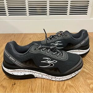 Gdefy Women’s walking sneaker tennis shoe Shape Ups Size 8.5 like NWOT